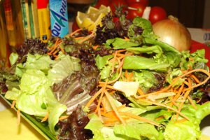 Legume sote cu salata de sezon