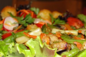 Legume sote cu salata de sezon