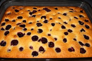 Desert prajitura cu iaurt si visine