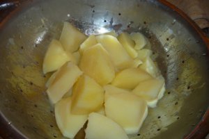 Cartofi rumeniti la cuptor