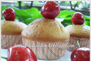 Muffins cu cirese