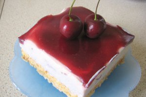 Chesecake cu cirese fara coacere