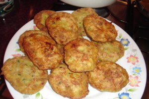 Chiftele de vara cu rosii de gradina