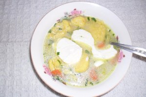 Supa de legume cu galuste