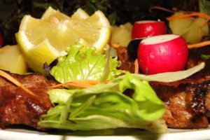 Carne de vita la grill electric,cu garnitura de cartofi fierti