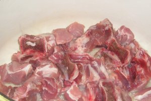 Bors cu carne de porc