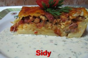 Gratin de paste cu pui, ciuperci si bacon