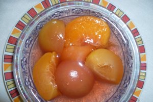 Compot de piersici