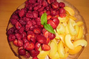Prajitura cu fructe si bezea -reteta nr. 100 !