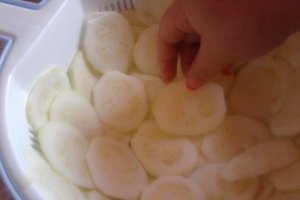 Chiftelute din dovlecei.