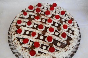 Tort de ciocolata