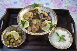 “M’nazalet Zahra”- Mancare de conopida cu carne –specifica tarilor arabe