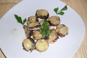 Ciuperci umplute
