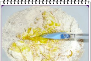 Briose cu fructe de padure
