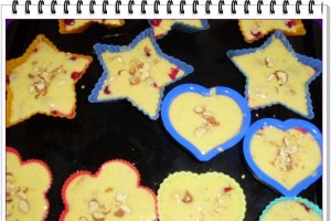 Briose cu fructe de padure