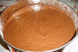 Tort de ciocolata cu migdale si nuci by Jamie Oliver