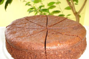 Tort de ciocolata cu migdale si nuci by Jamie Oliver
