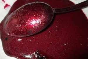 Dulceata de cirese negre