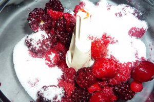 Cheesecake cu fructe de padure