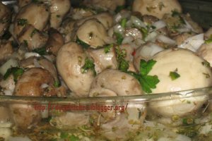 Ciuperci marinate