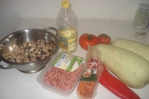 Dovlecei umpluti la cuptor