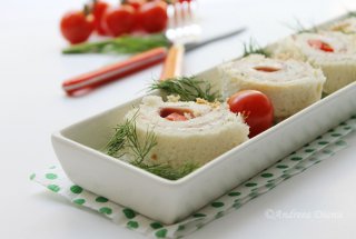 Rulada cu sunca si crema de branza