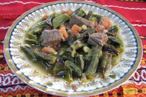 "Bamyah"-Mancare de bame cu carne de vita-specific arabeasca