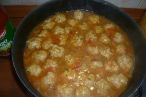 Chiftelute in sos aromat