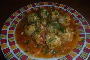 Chiftelute in sos aromat
