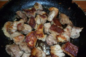 Mancare de varza creata cu carne de porc
