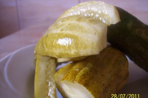 Castraveti murati in doua zile (Castraveti covasiti)