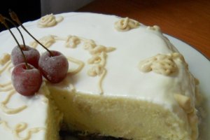 Tort de inghetata cu banane