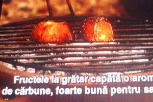 Bucătăria lui Jamie: piersică friptă cu şuncă de vită (sau cu prosciutto)