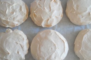 Mini Pavlova