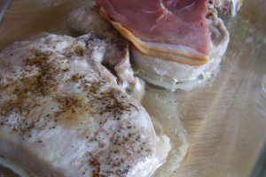 Cotlet de porc cu prosciutto la cuptor