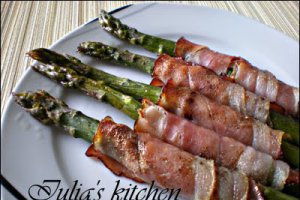 Sparanghel cu bacon