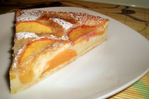 Clafoutis cu piersici