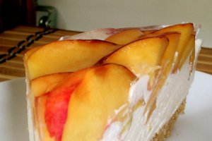 Tort cu iaurt si nectarine -  Reteta numarul 100!!