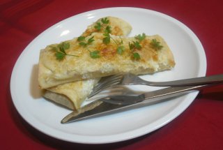 Clatite cu ciuperci si sos bechamel