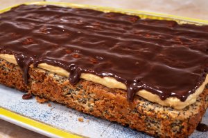 Prajitura Picnic - Reteta delicioasa de prajitura cu mac si crema de vanilie
