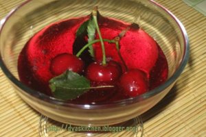 Budinca de menta cu cirese
