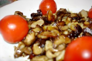 Ciuperci de padure cu usturoi