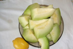 Sorbet de pepene galben cu lamaie