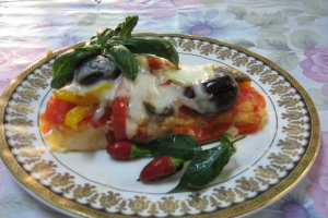 Pizza cu blat de mamaliga