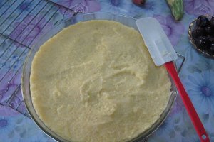 Pizza cu blat de mamaliga
