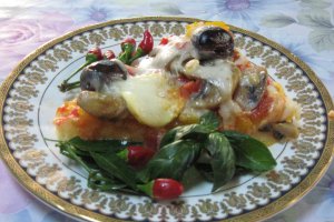 Pizza cu blat de mamaliga