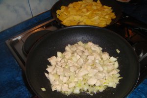 Reteta delicioasa de piept de pui cu ciuperci si smantana