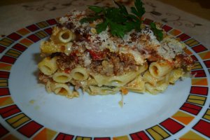 Paste cu carne tocata la cuptor