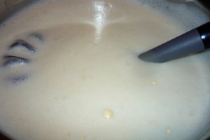 Prajitura cu piscoturi si doua creme de ciocolata