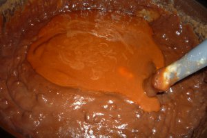 Prajitura cu piscoturi si doua creme de ciocolata